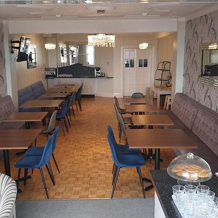 Hotel242 Блекпул Екстериор снимка